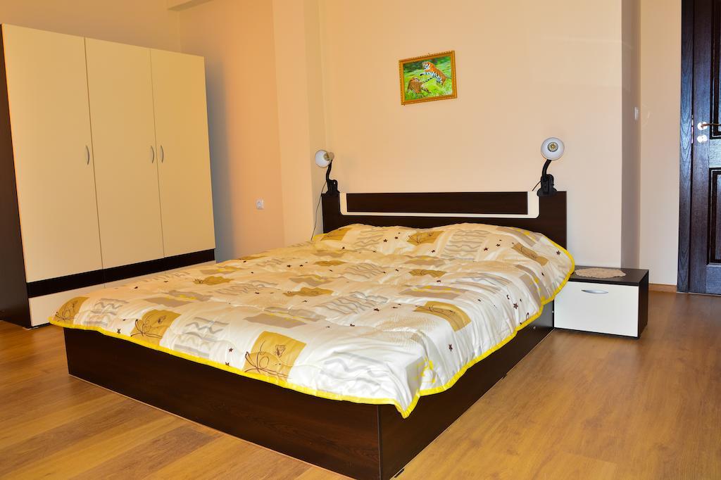 Ddenko Apartment Burgas Room photo